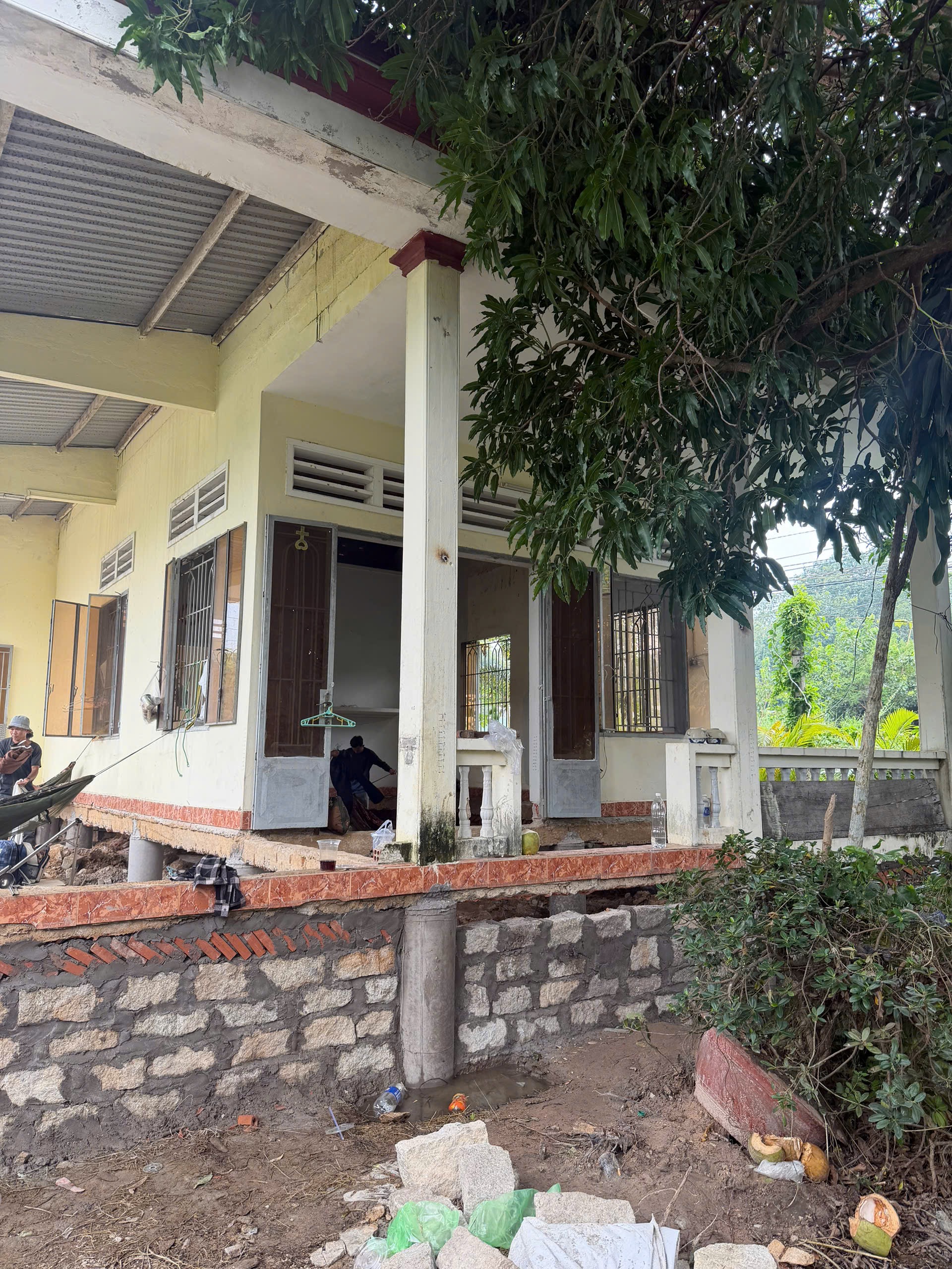 Nâng nhà cấp 4 lên cao 1,5m ở Vành Đai 4